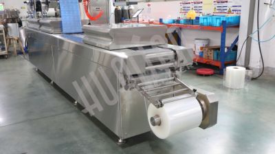 Термоформовочная машина HVR-420A (220*76.8*50 мм; 300*76.8*50 мм; вод.охл., газ., этикетировщик)