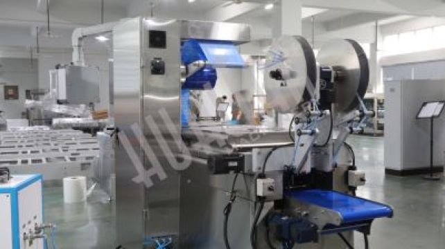 Термоформовочная машина HVR-420A (220*76.8*50 мм; 300*76.8*50 мм; вод.охл., газ., этикетировщик)